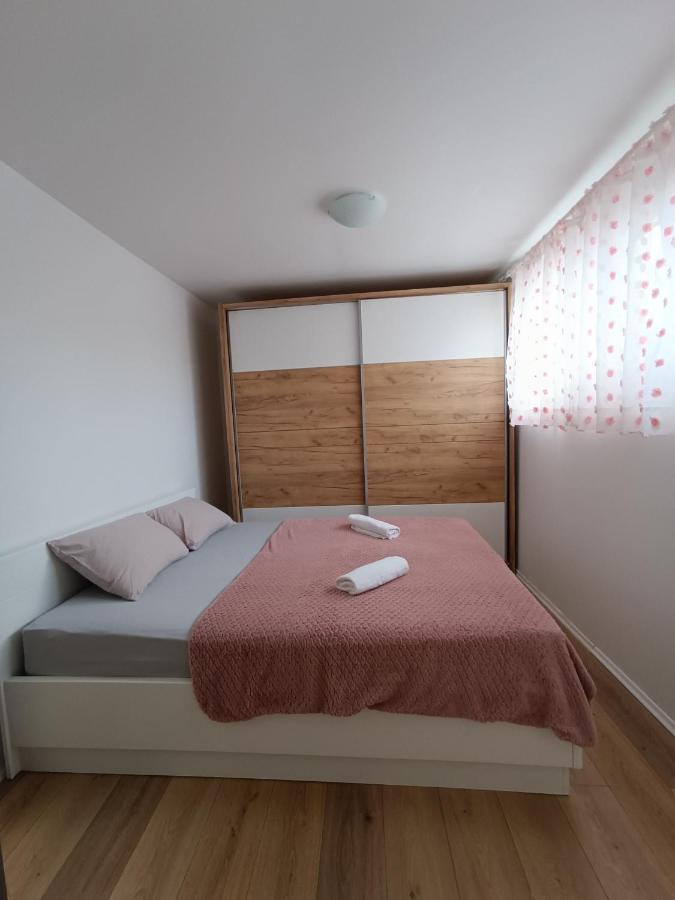 Apartman Mala Cici Lägenhet Zadar Exteriör bild